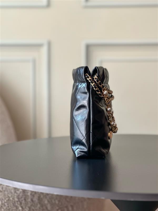 2026127215210965 600